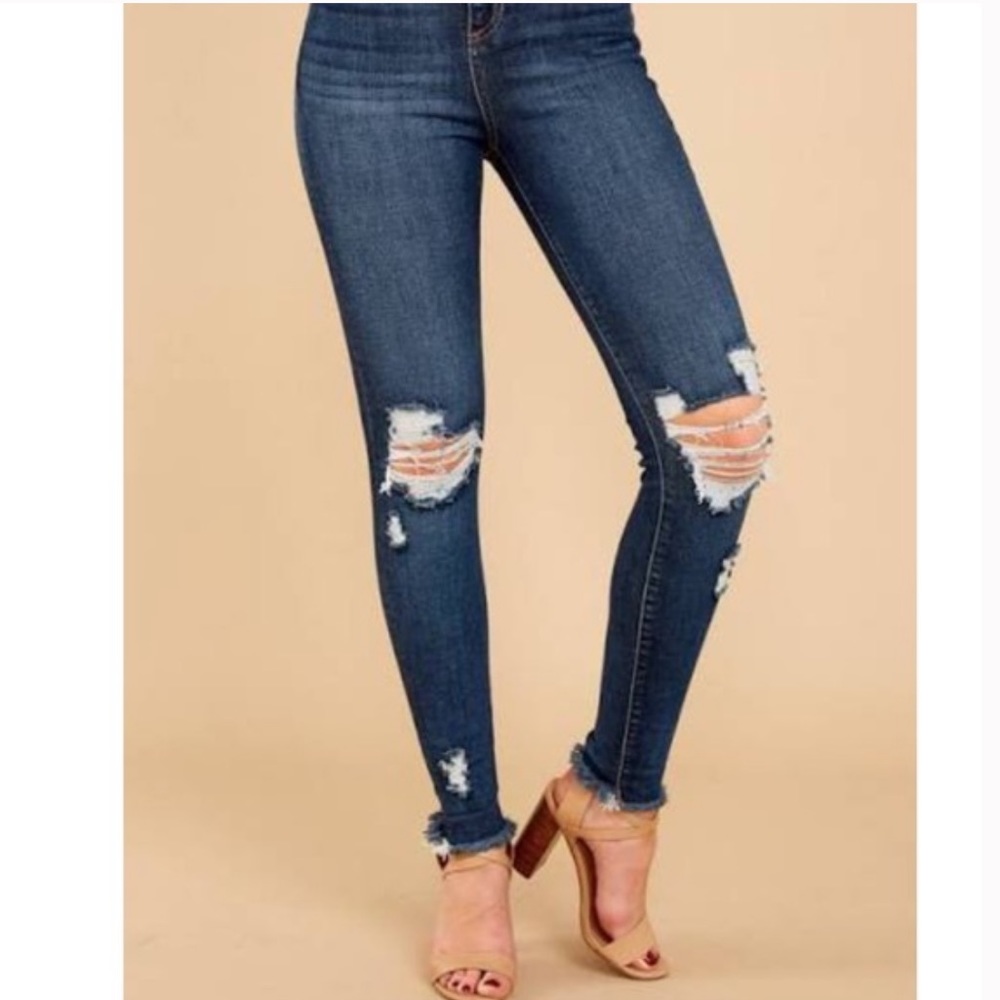 SOLD SneakPeak destroyed skinny jean